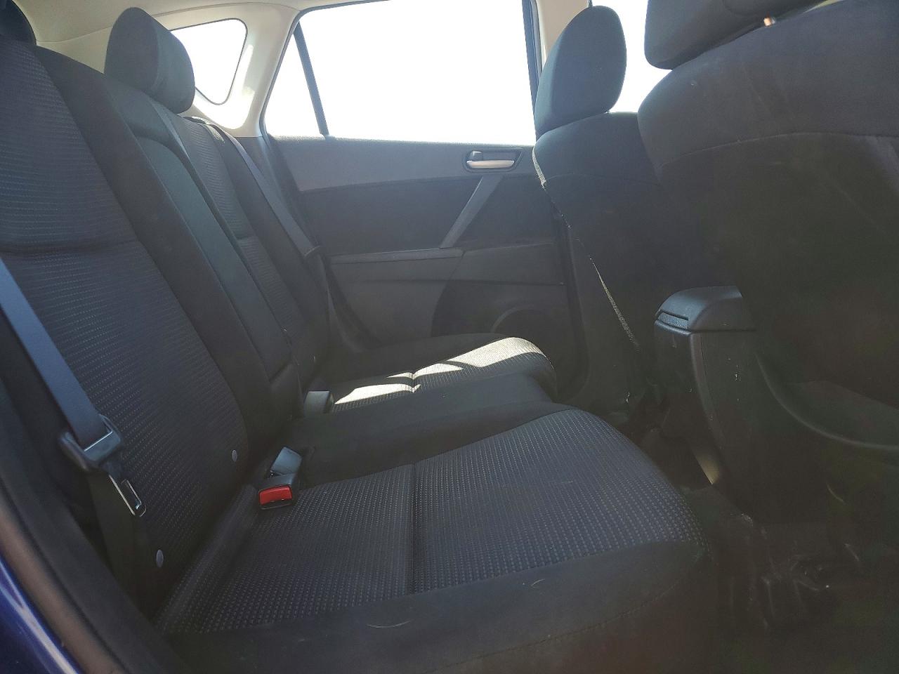 2013 MAZDA 3