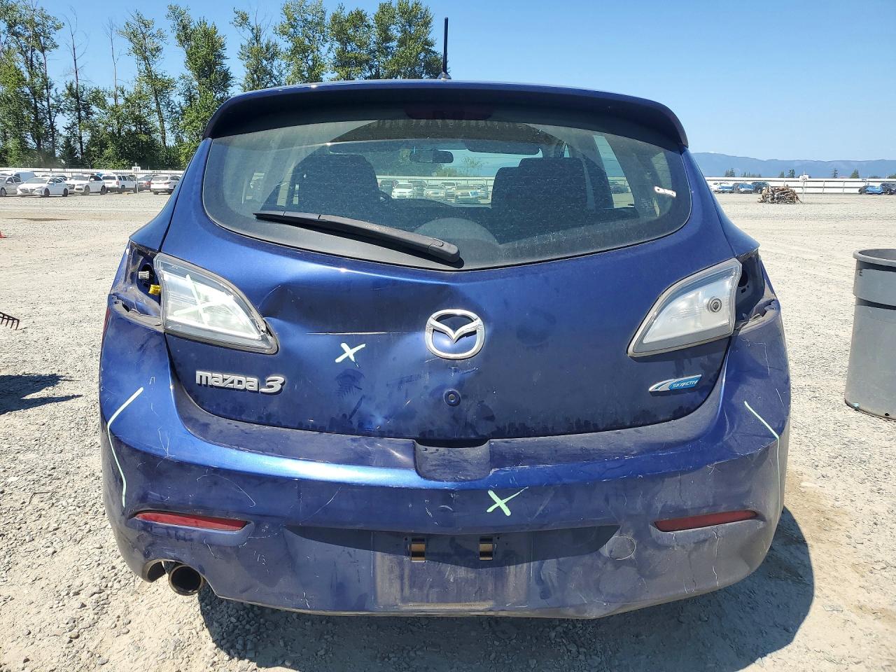 2013 MAZDA 3