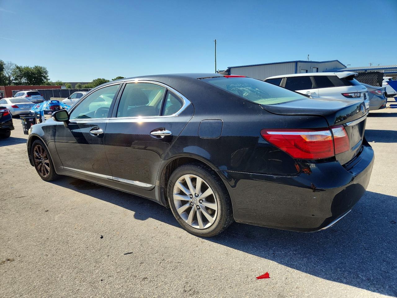 2011 LEXUS LS460