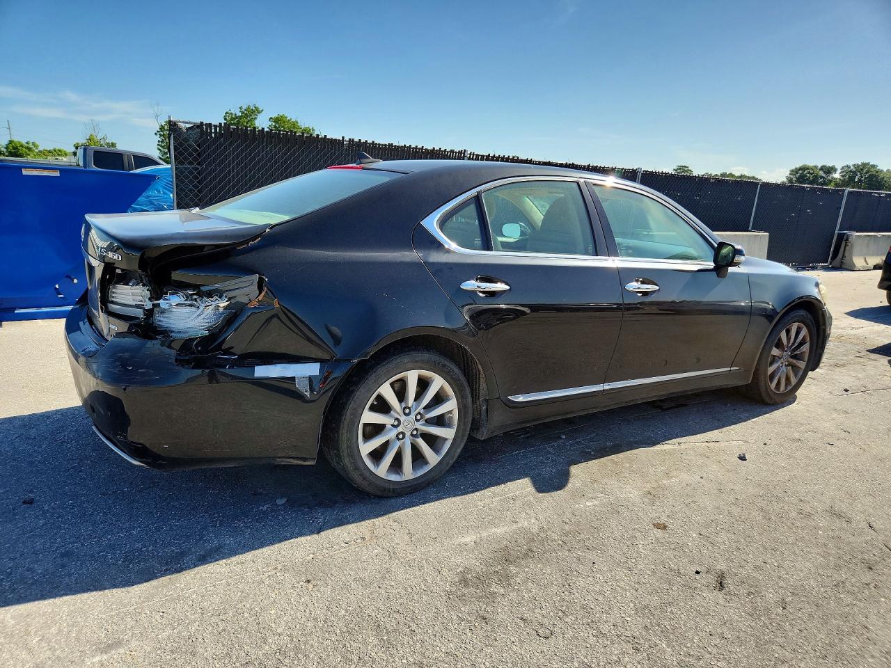2011 LEXUS LS460