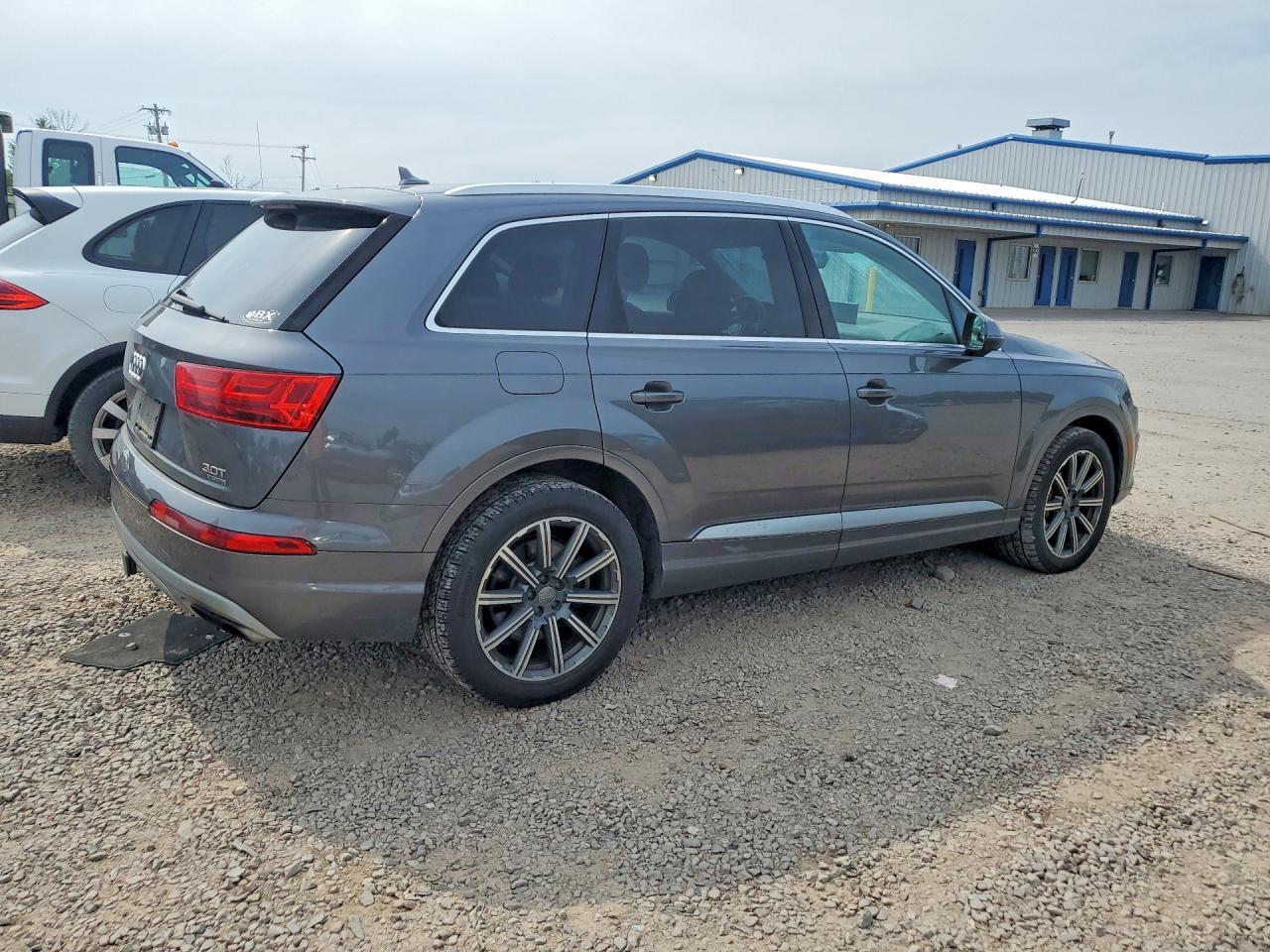 2018 AUDI Q7