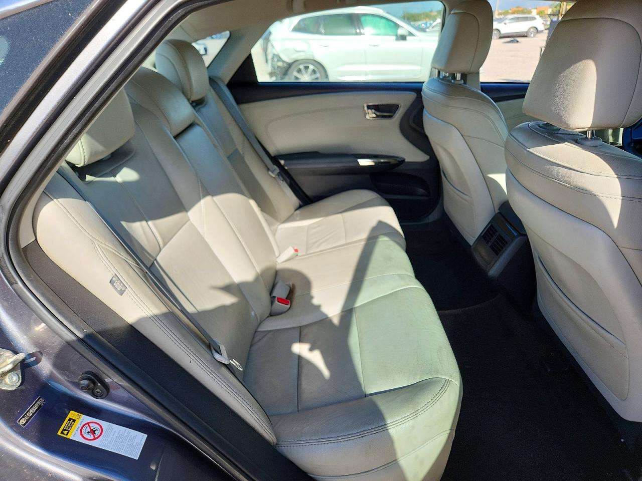 2013 TOYOTA AVALON