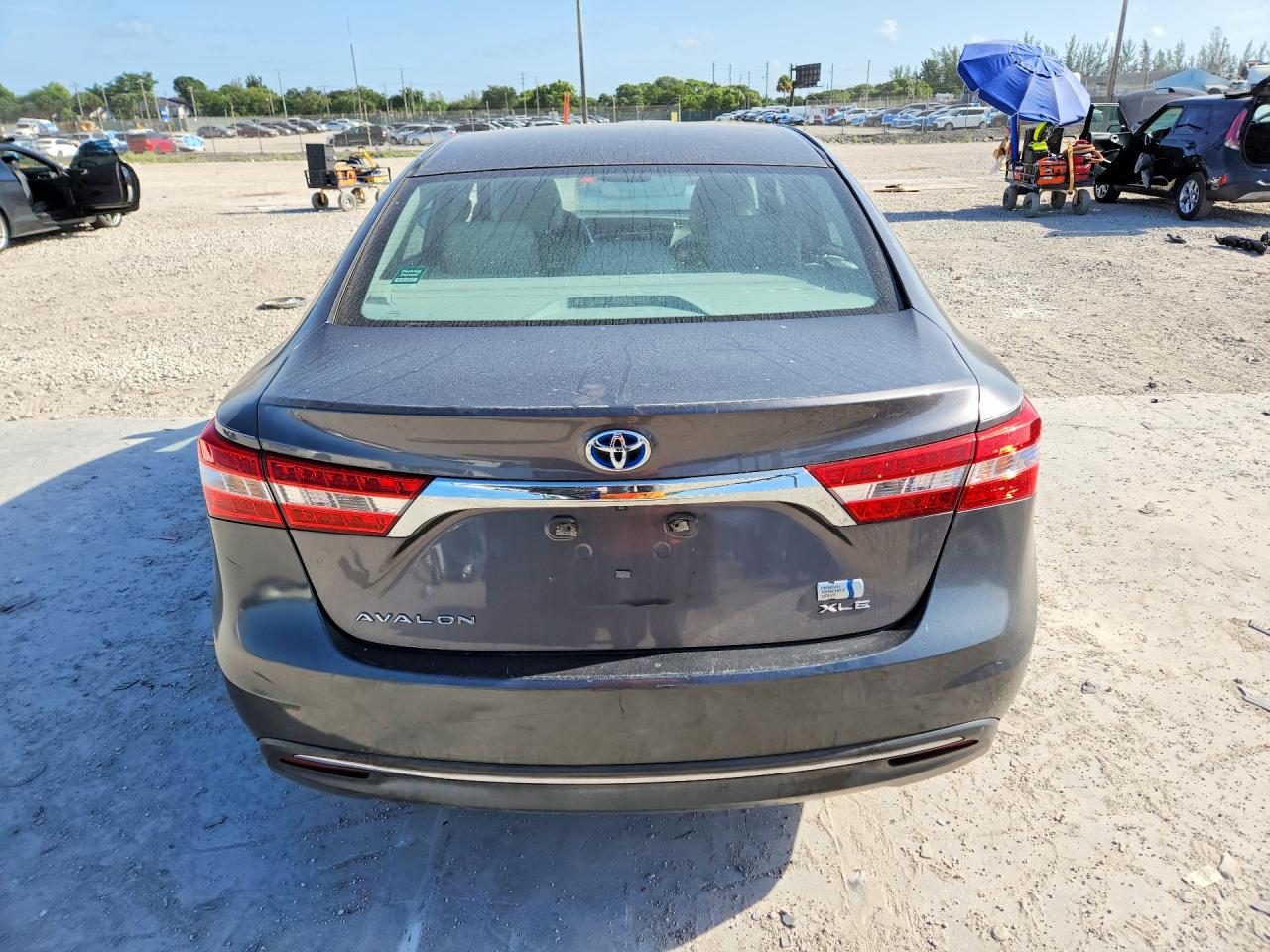 2013 TOYOTA AVALON