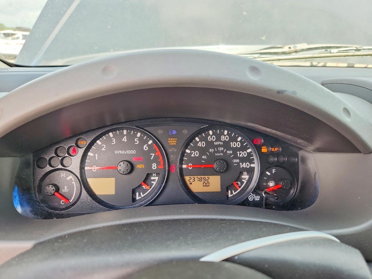 2010 NISSAN XTERRA