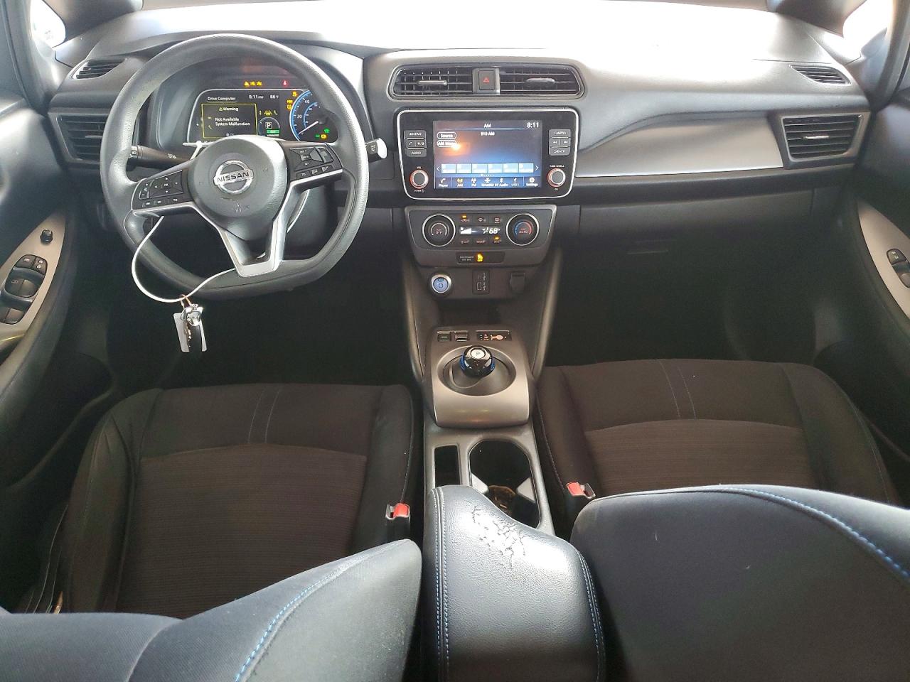 2022 NISSAN LEAF