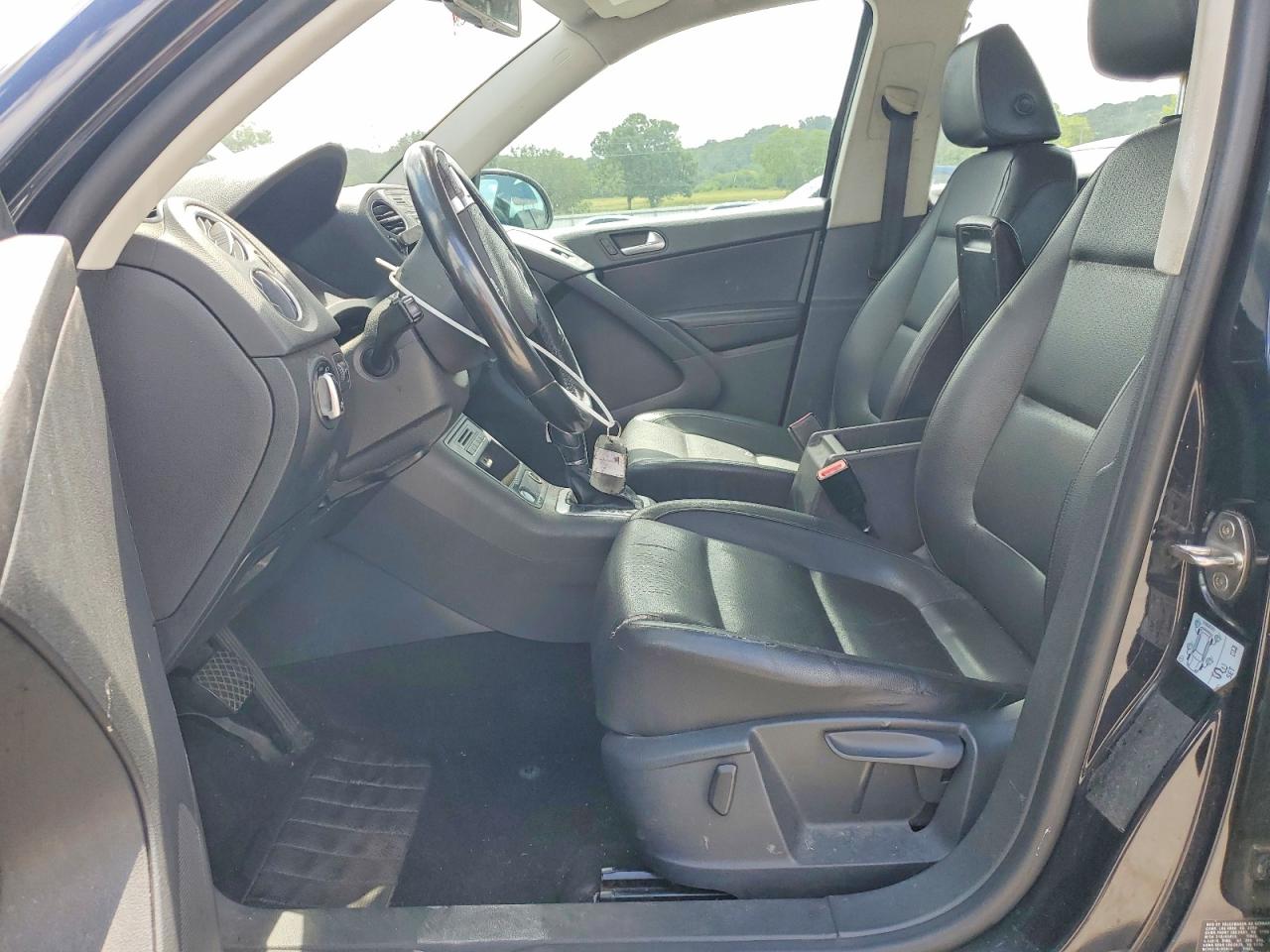 2016 VOLKSWAGEN TIGUAN