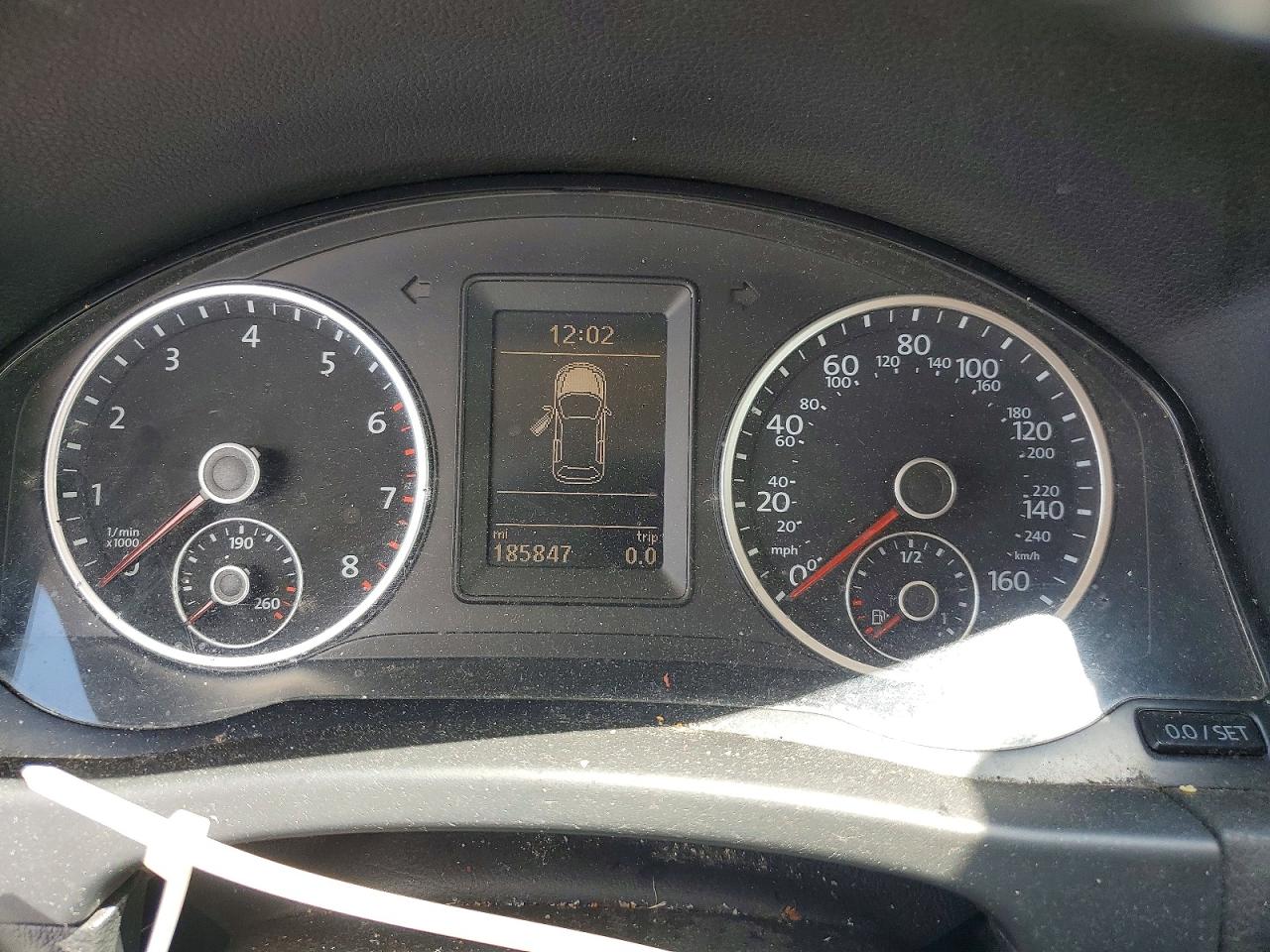 2016 VOLKSWAGEN TIGUAN