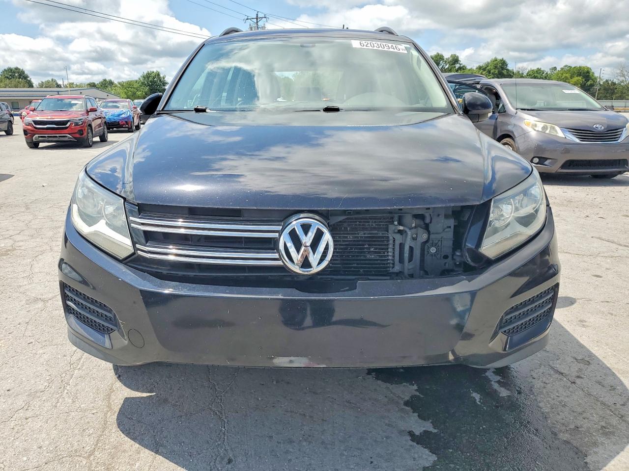 2016 VOLKSWAGEN TIGUAN
