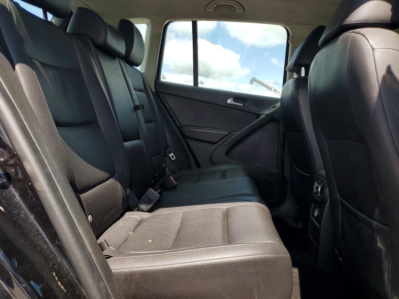 2016 VOLKSWAGEN TIGUAN