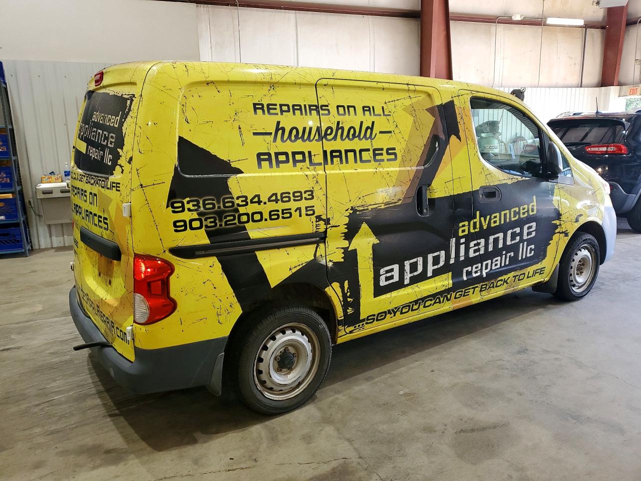 2015 NISSAN NV