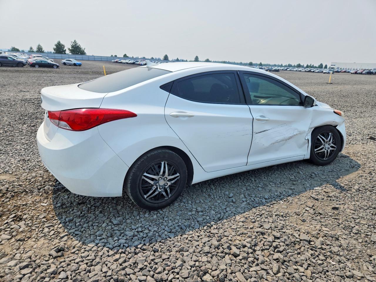 2013 HYUNDAI ELANTRA