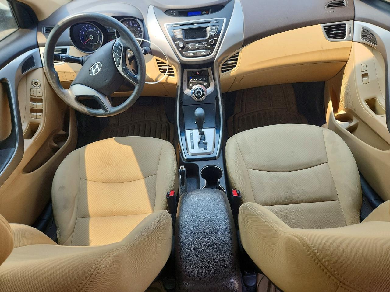 2013 HYUNDAI ELANTRA