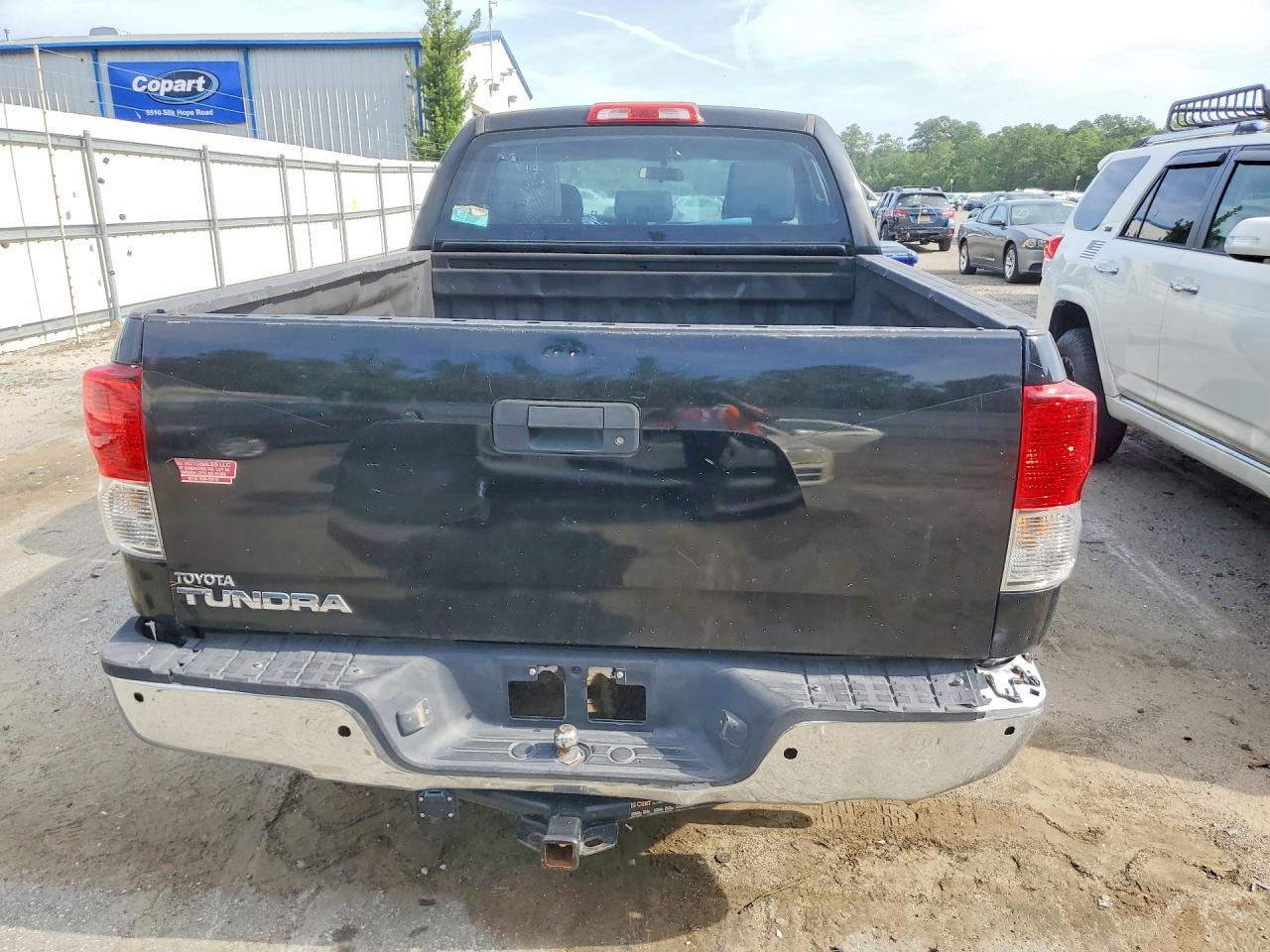 2011 TOYOTA TUNDRA