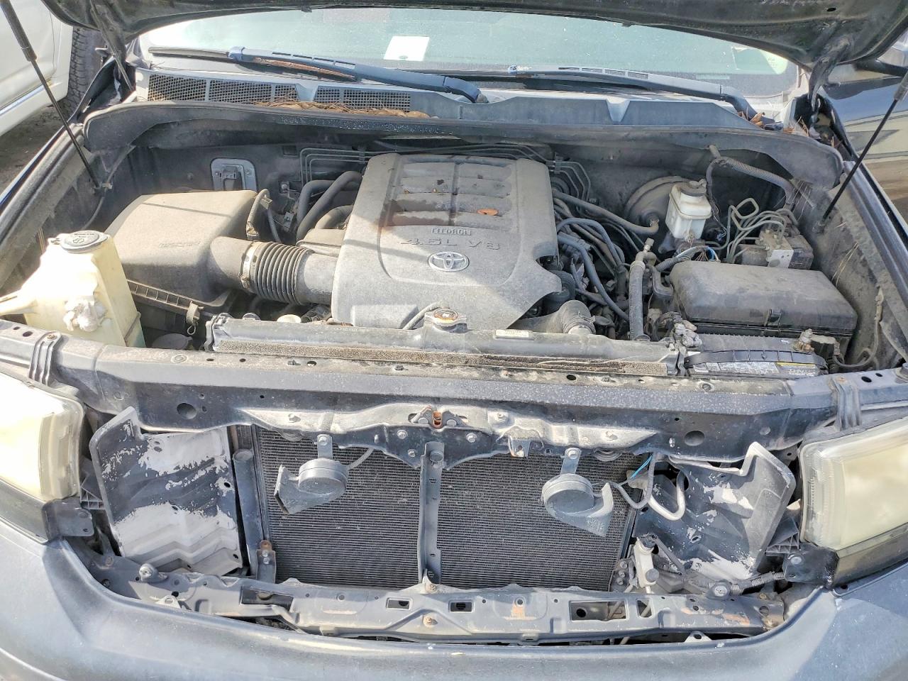 2011 TOYOTA TUNDRA