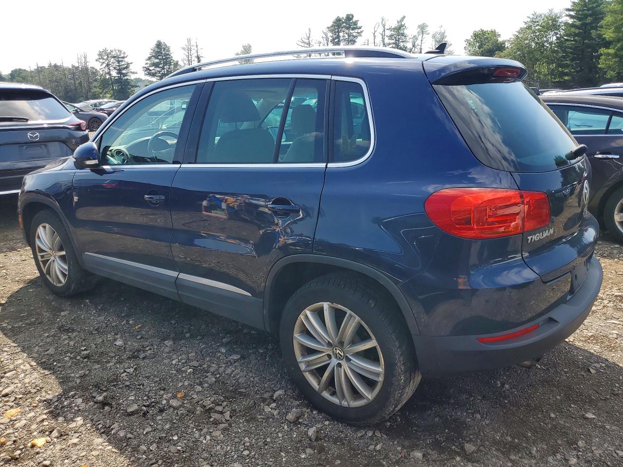 2012 VOLKSWAGEN TIGUAN