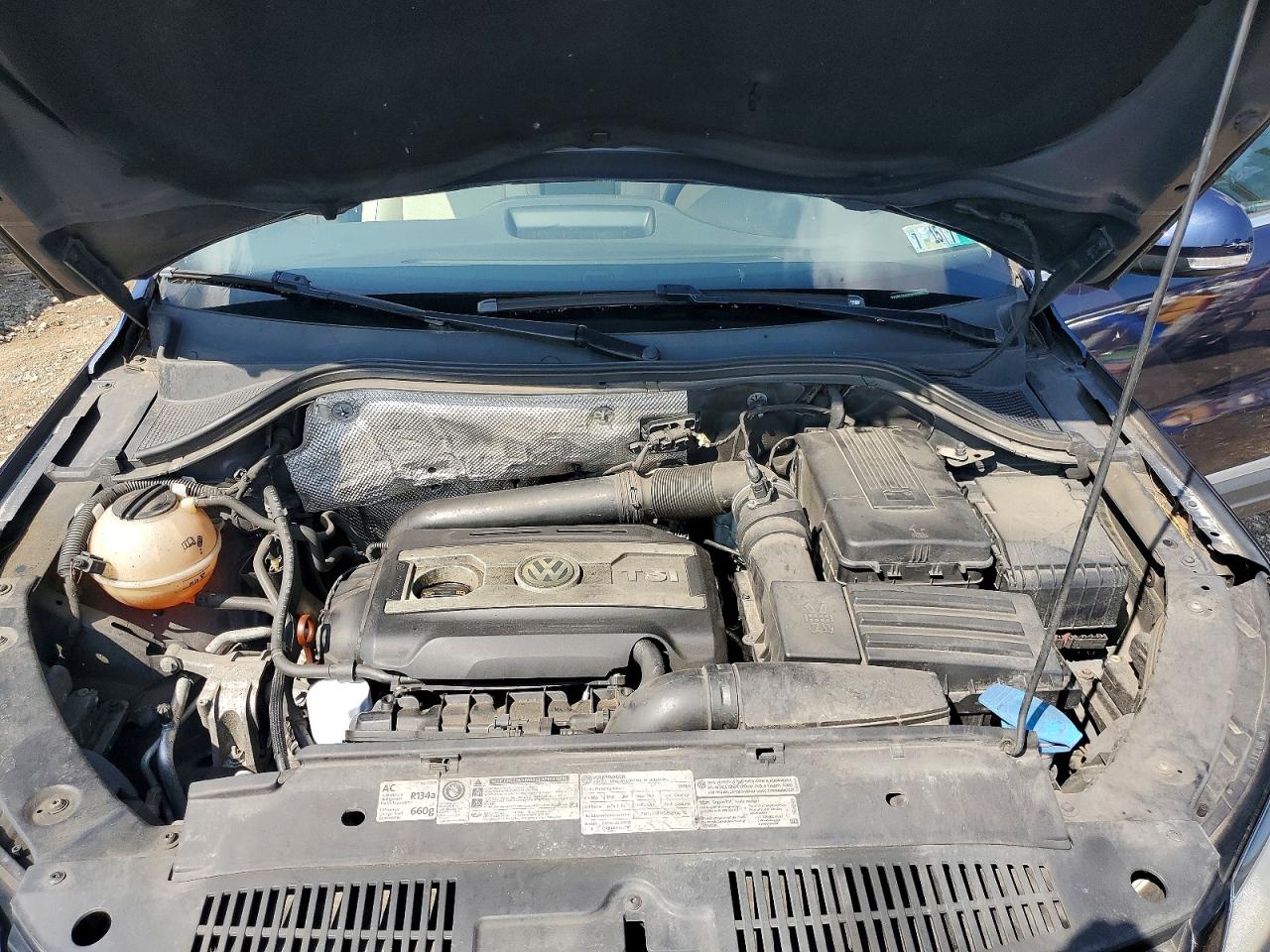 2012 VOLKSWAGEN TIGUAN