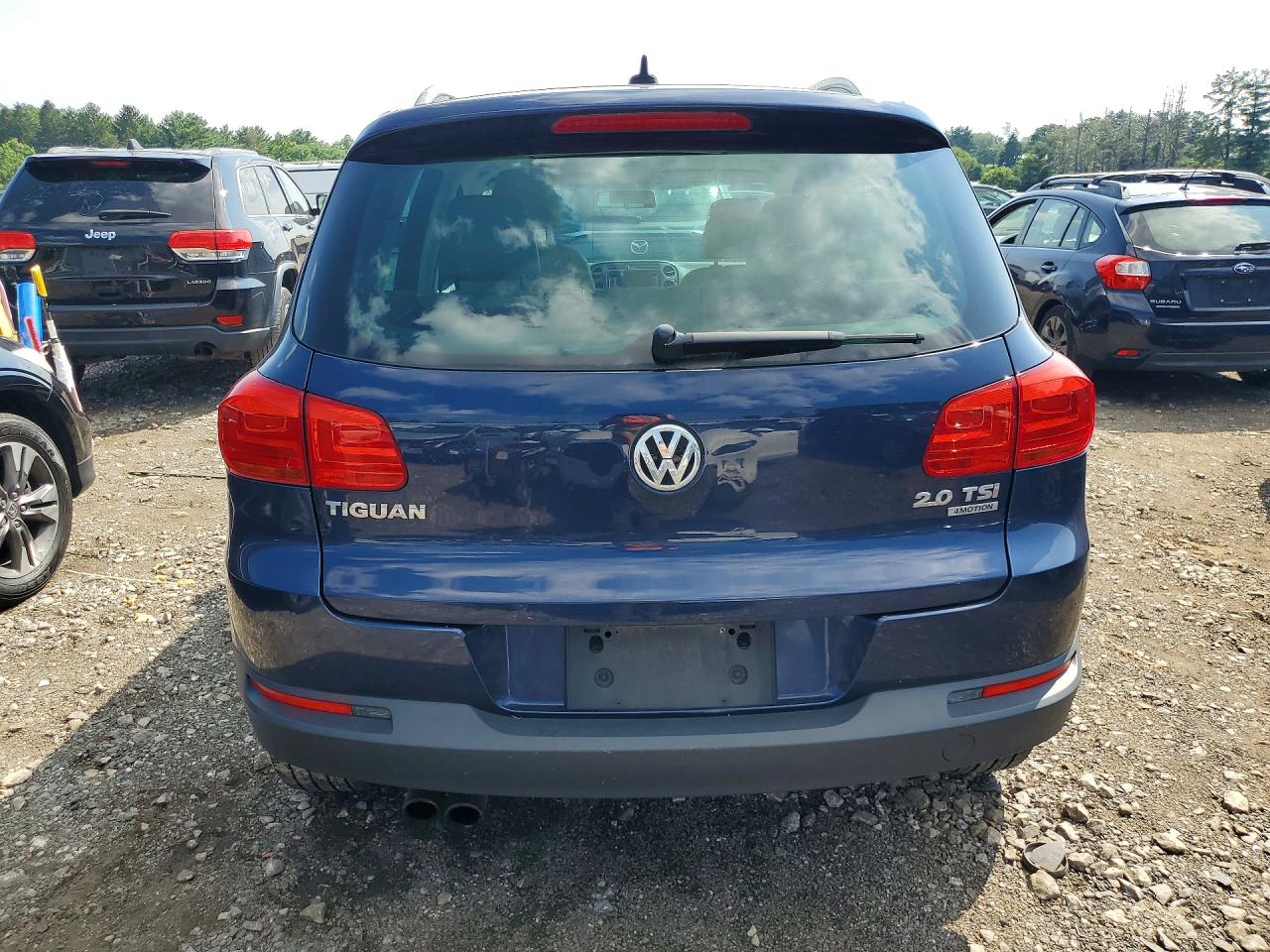 2012 VOLKSWAGEN TIGUAN