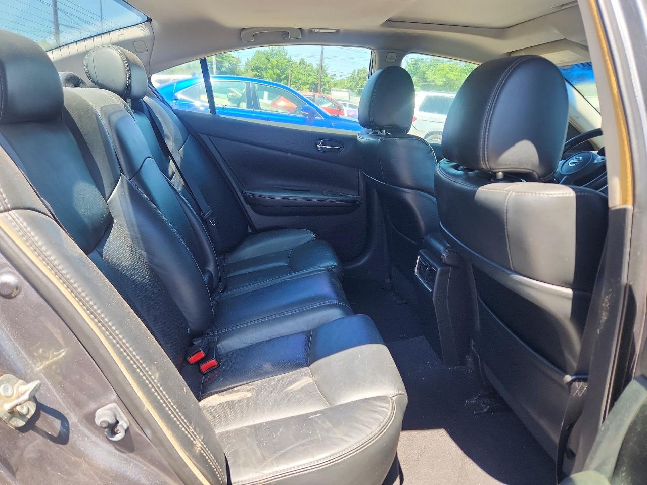 2014 NISSAN MAXIMA