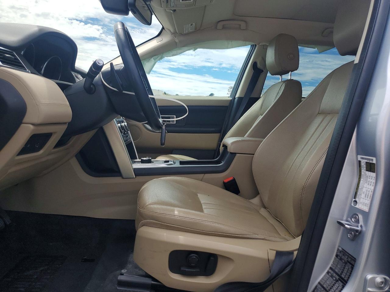 2019 LAND ROVER DISCOVERY