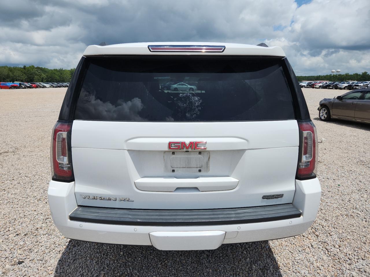 2018 GMC YUKON