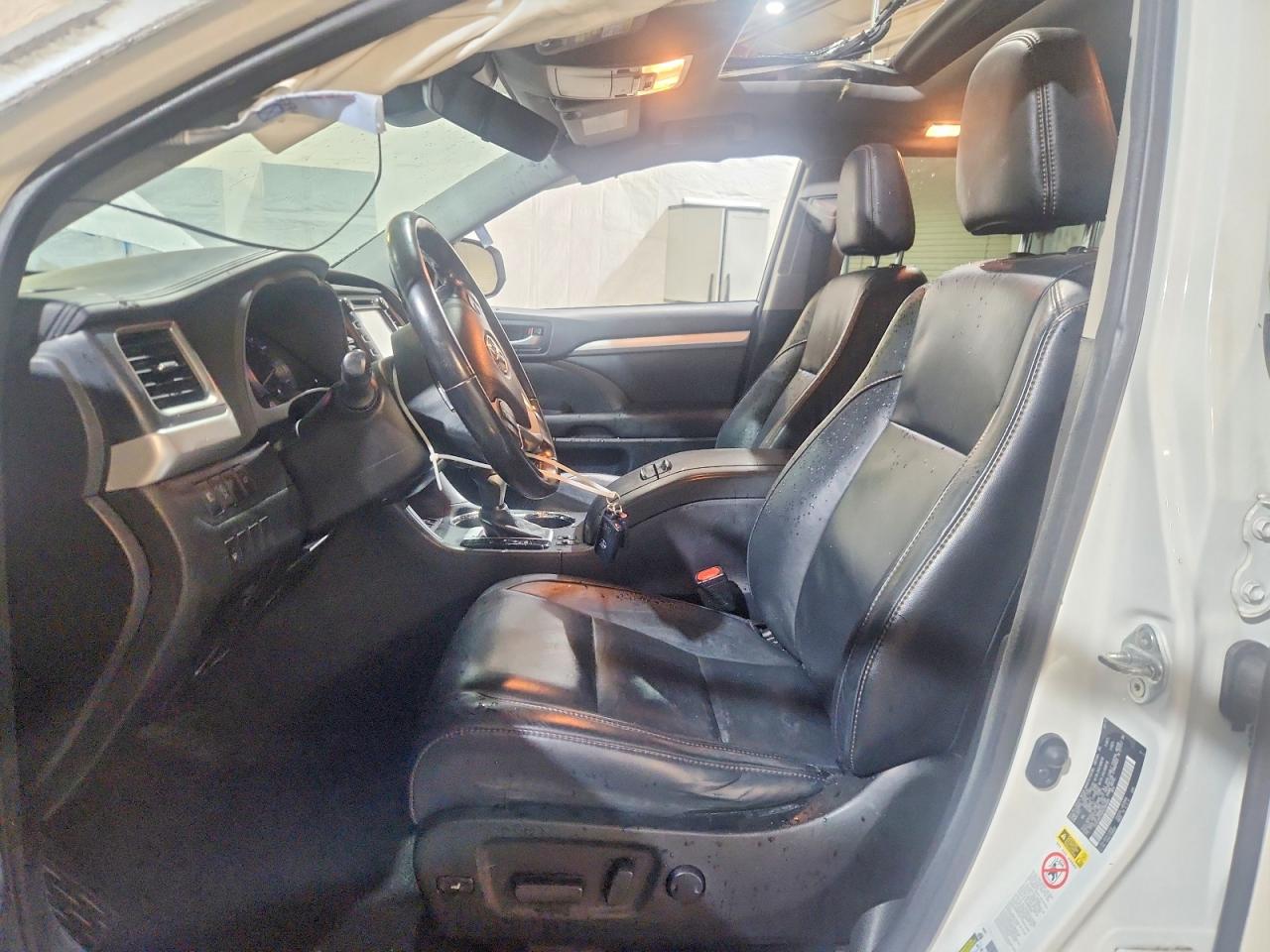 2017 TOYOTA HIGHLANDER