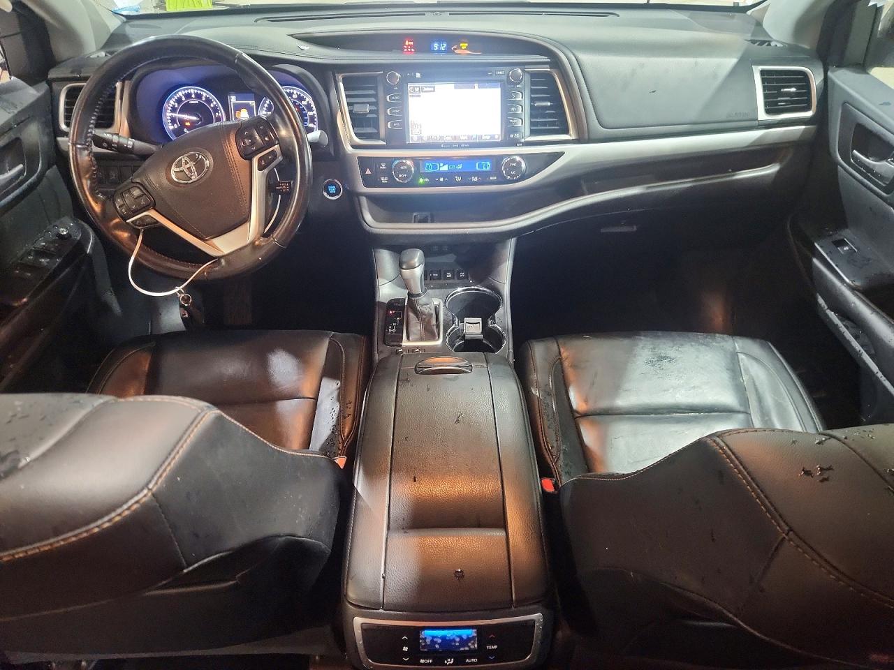 2017 TOYOTA HIGHLANDER