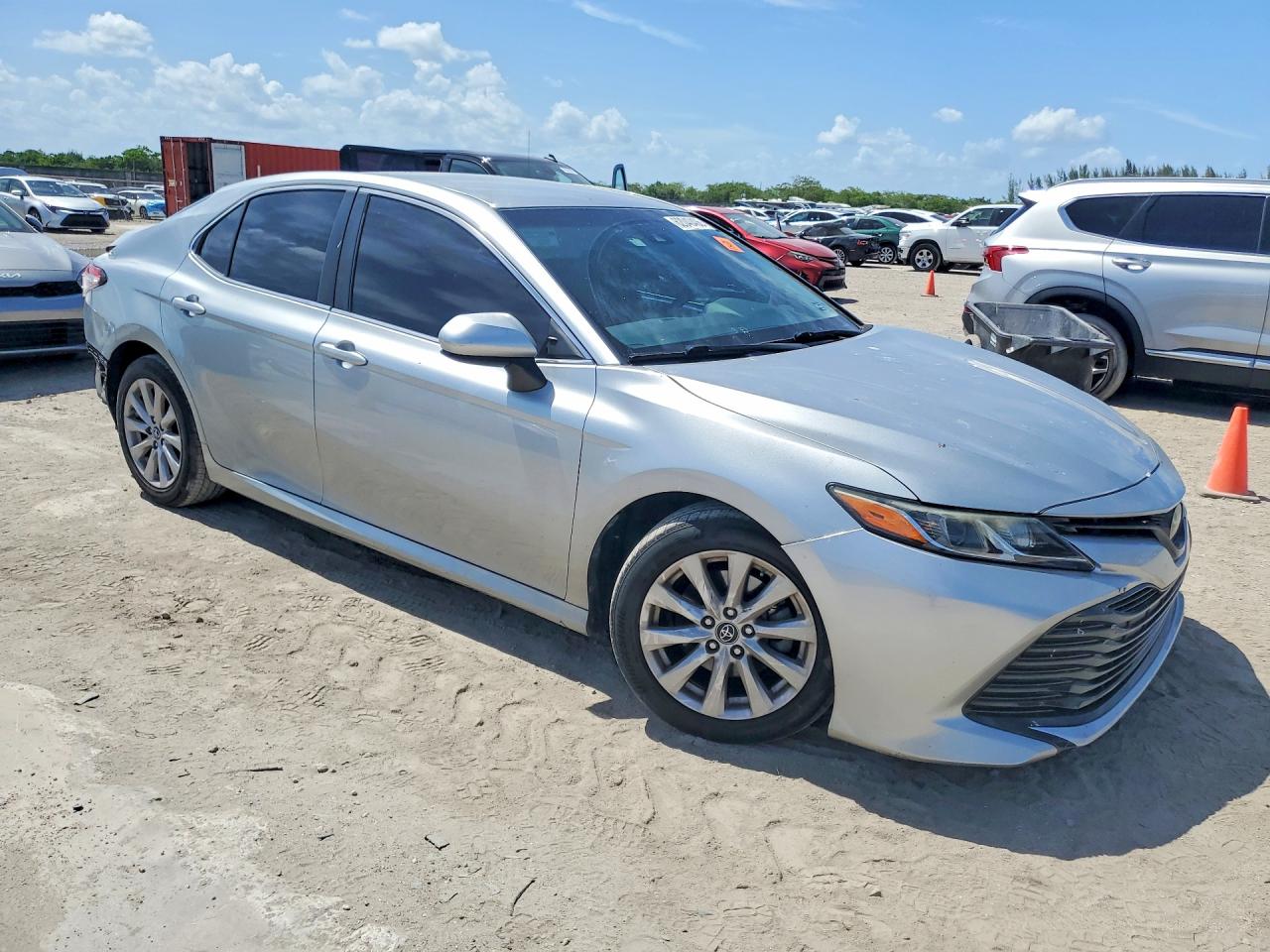 2018 TOYOTA CAMRY