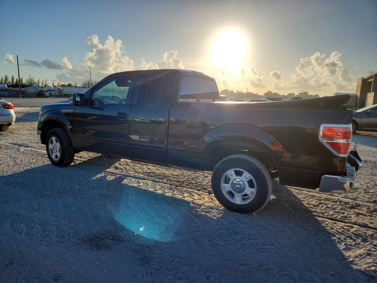 2012 FORD F150