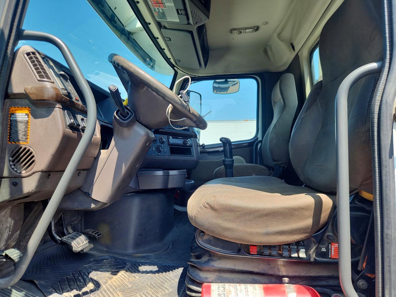 2016 VOLVO VN