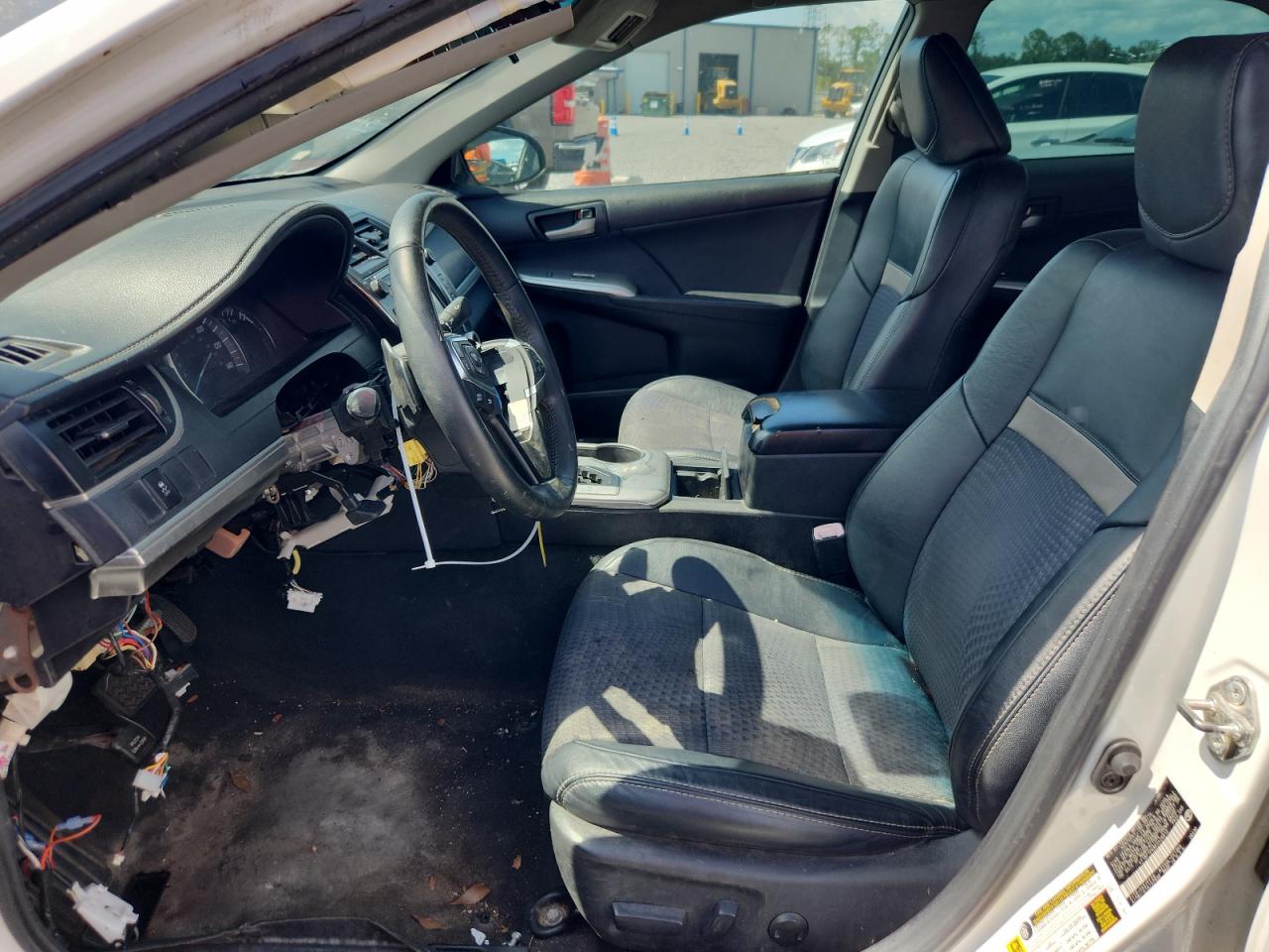 2014 TOYOTA CAMRY