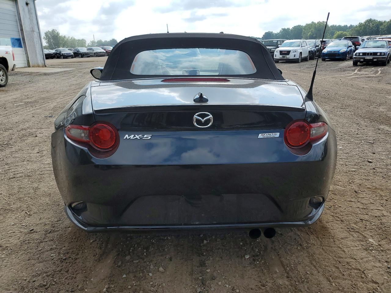 2016 MAZDA MX5