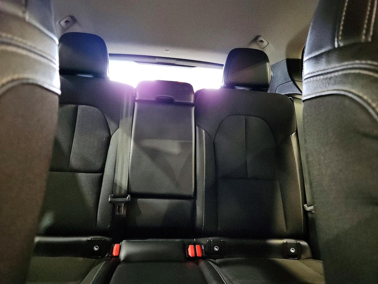 2020 VOLVO XC40