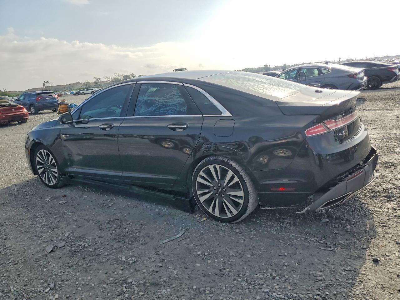2017 LINCOLN MKZ
