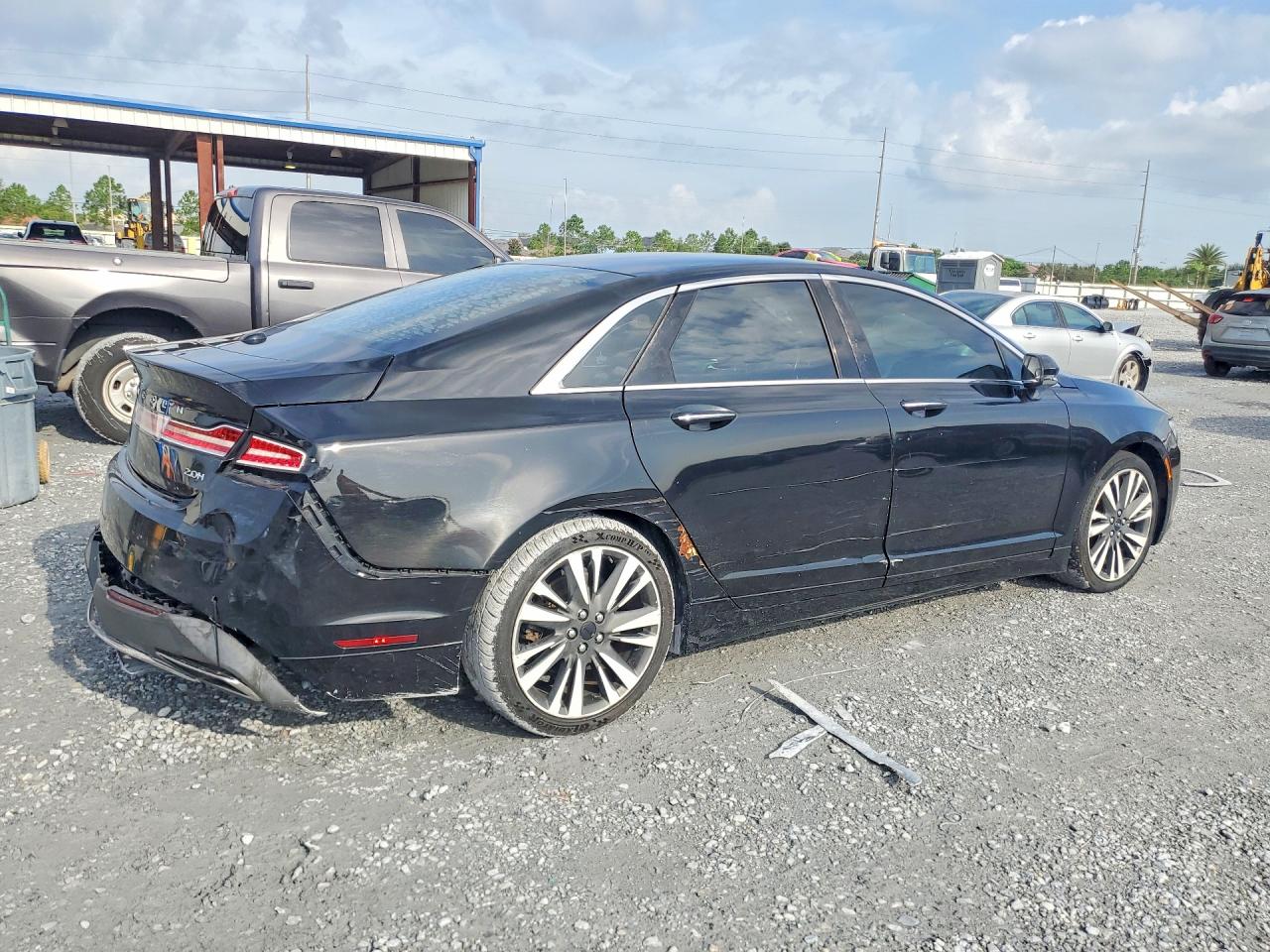 2017 LINCOLN MKZ