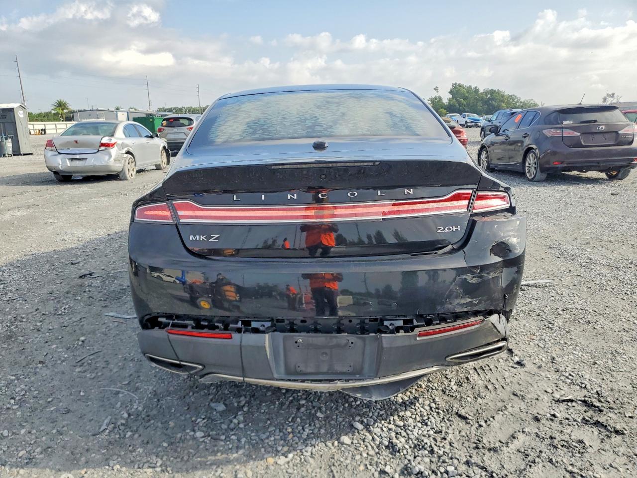 2017 LINCOLN MKZ