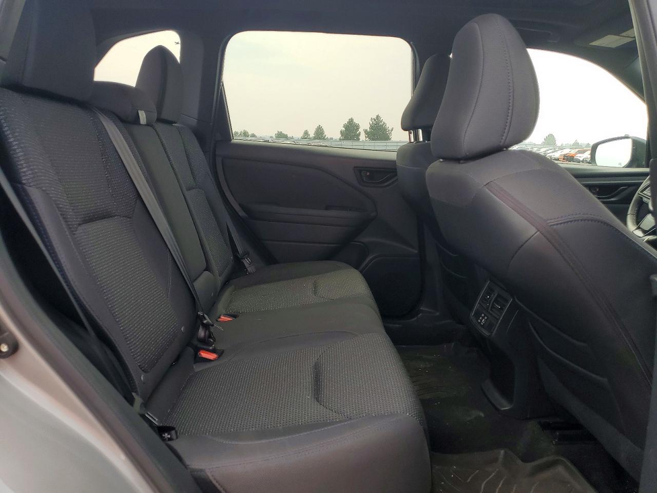 2025 SUBARU FORESTER