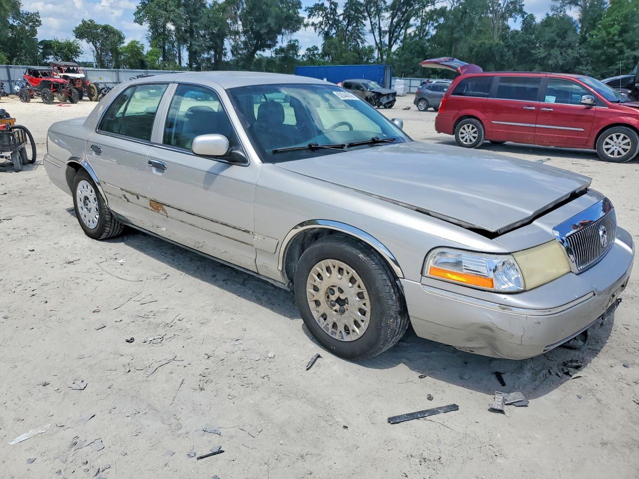 2003 MERCURY GRMARQUIS