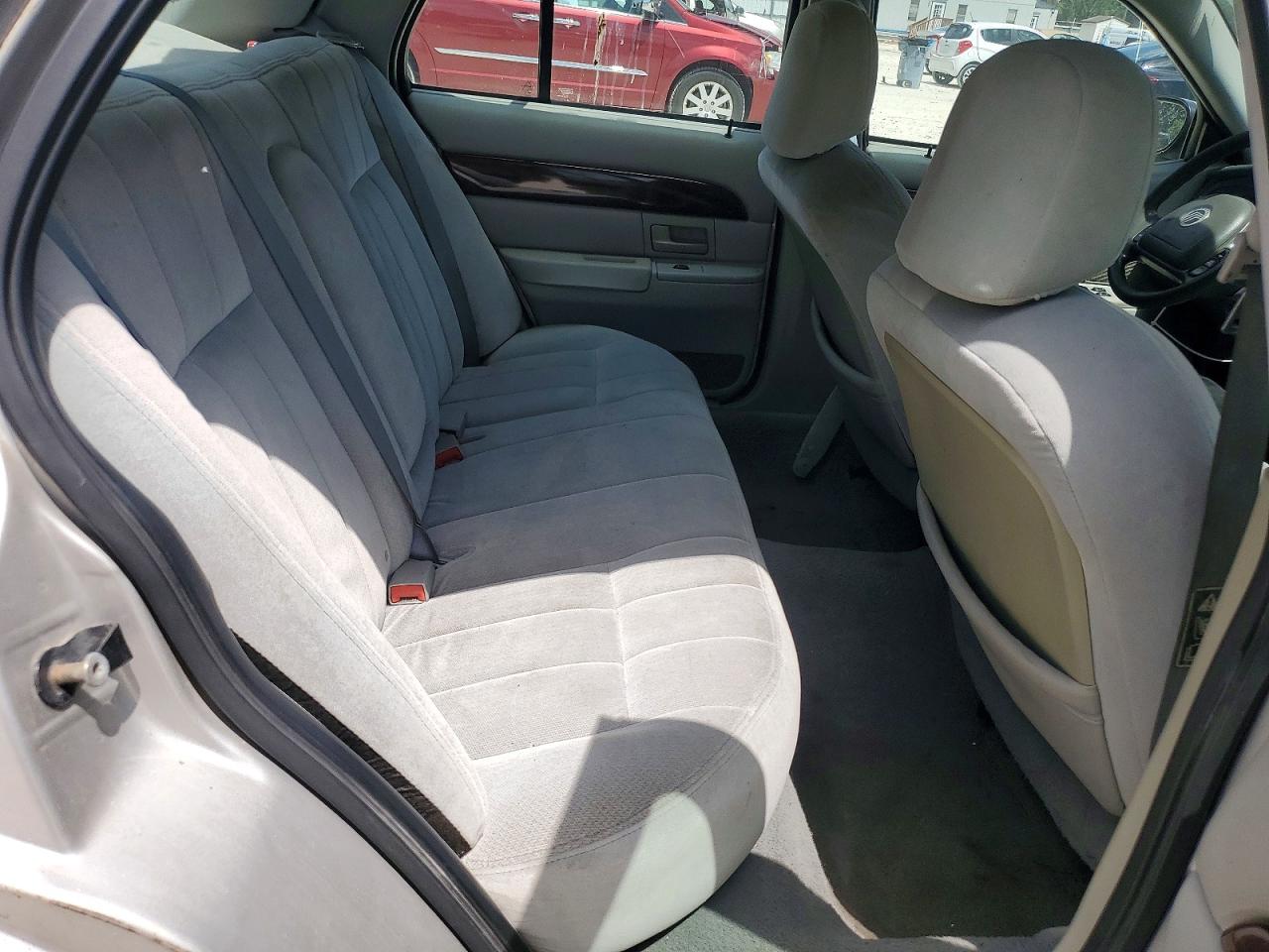 2003 MERCURY GRMARQUIS