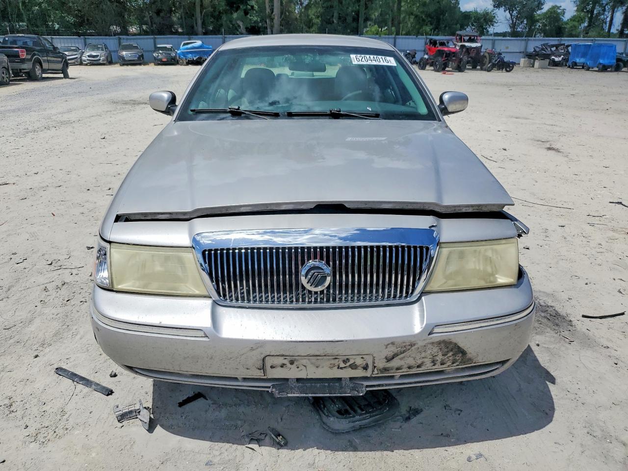 2003 MERCURY GRMARQUIS