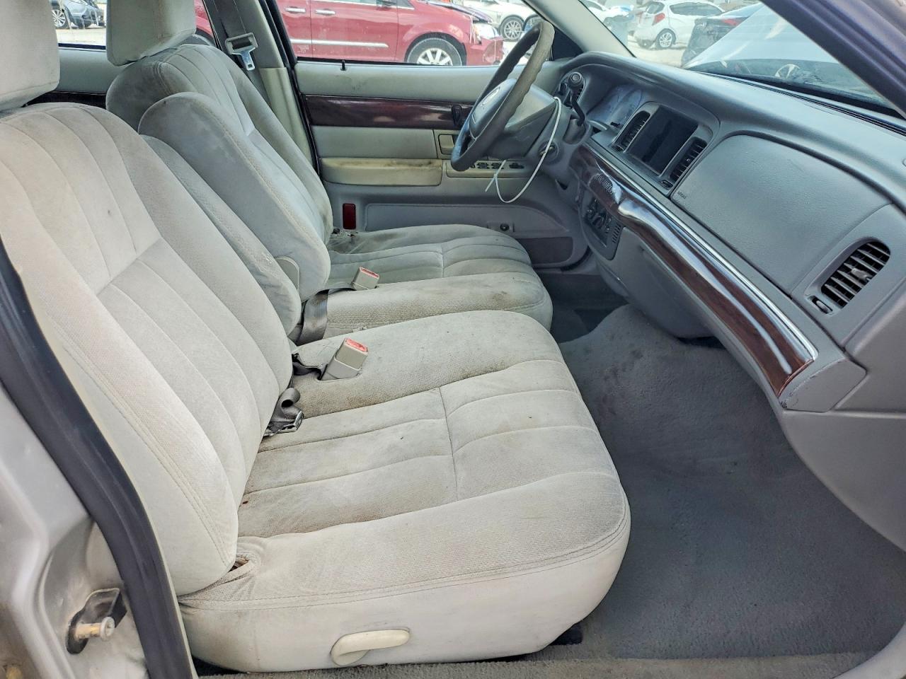 2003 MERCURY GRMARQUIS