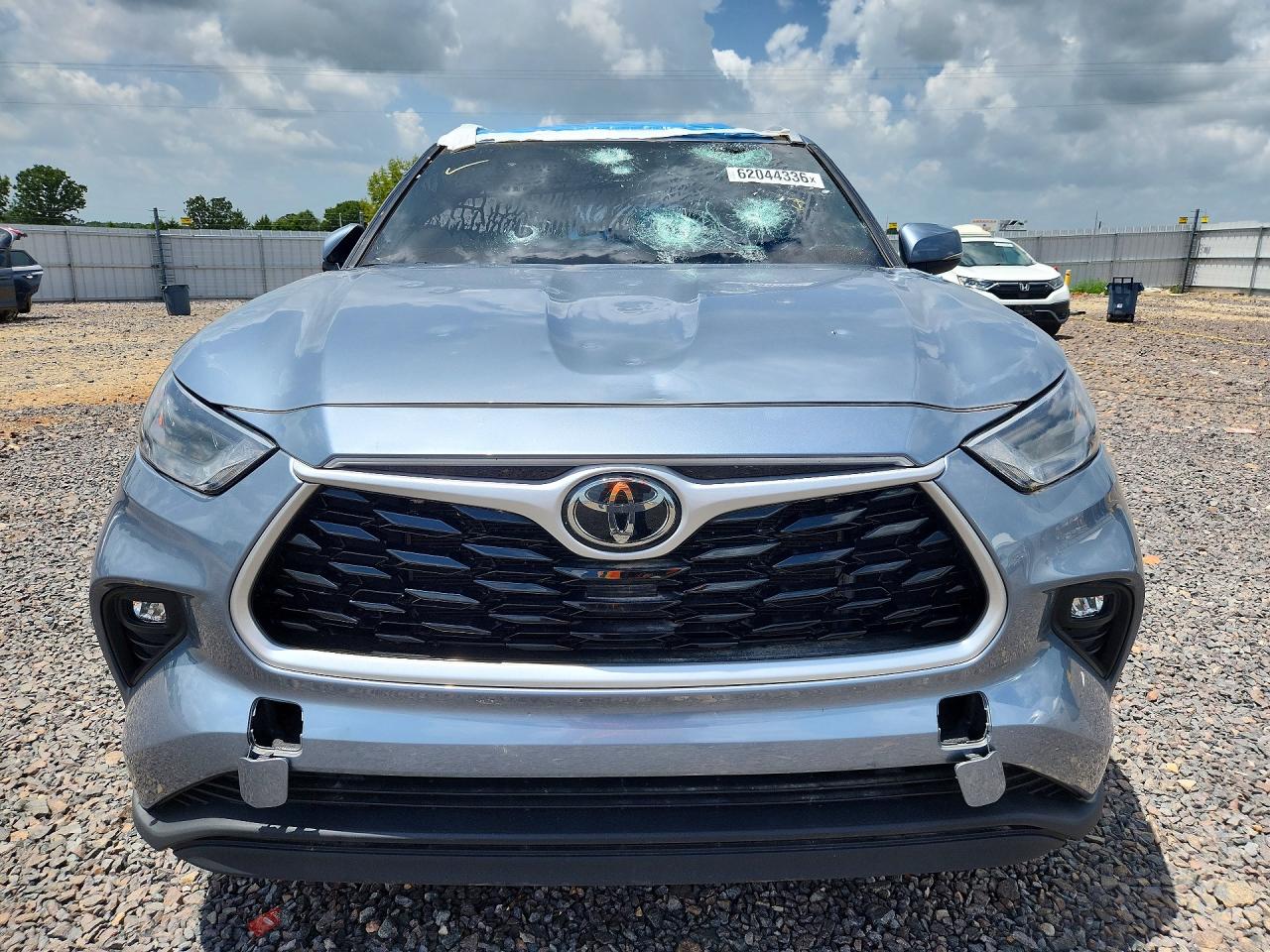 2022 TOYOTA HIGHLANDER