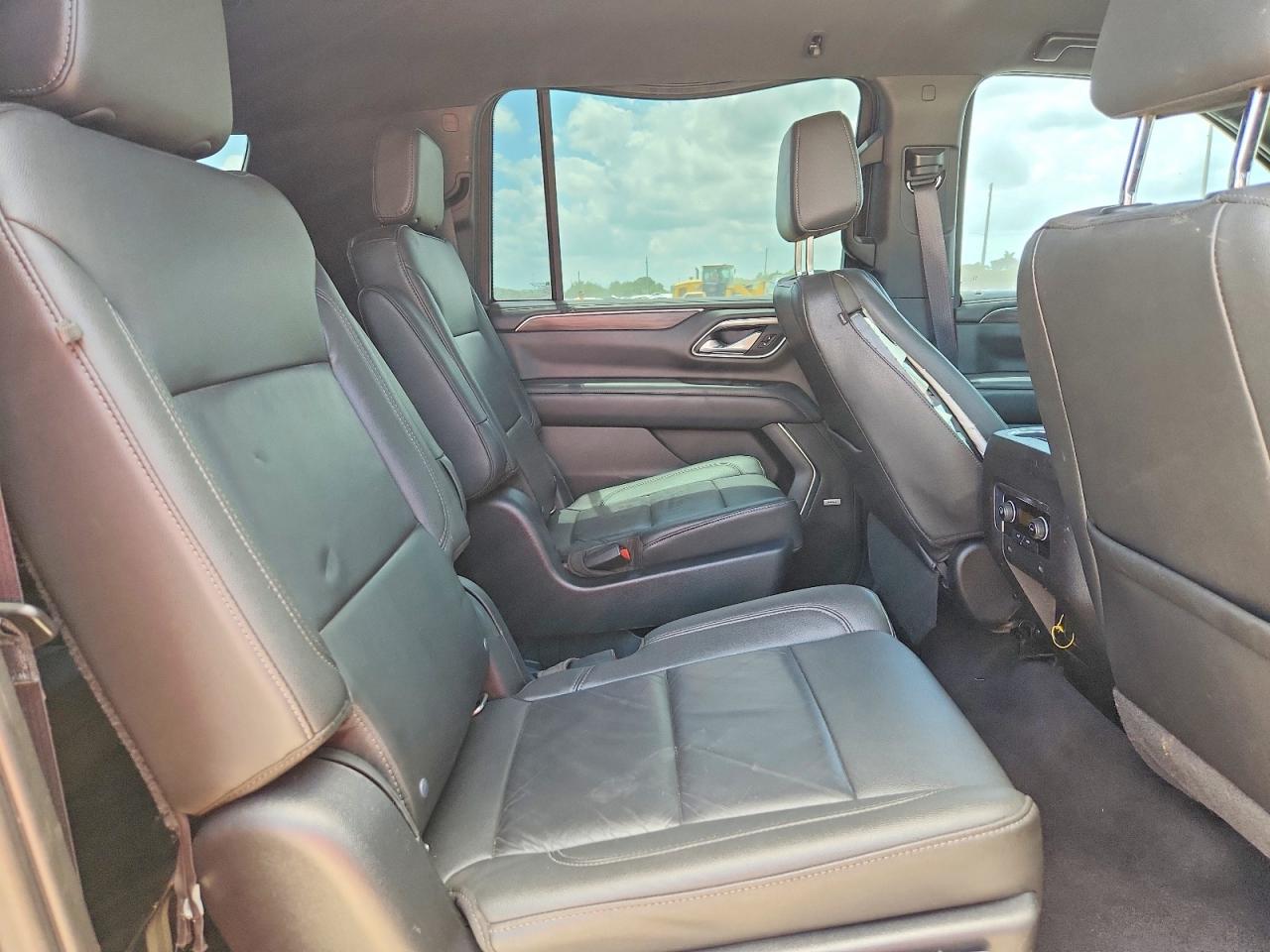 2021 CHEVROLET SUBURBAN