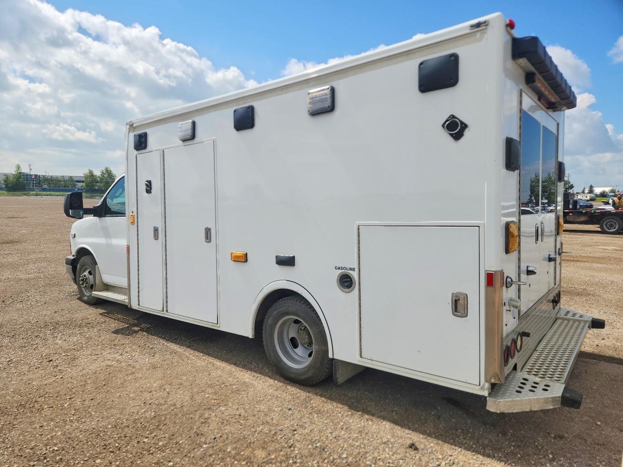 2017 CHEVROLET EXPRESS