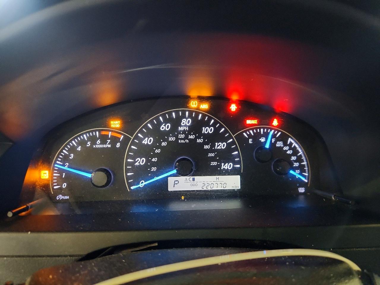2014 TOYOTA CAMRY