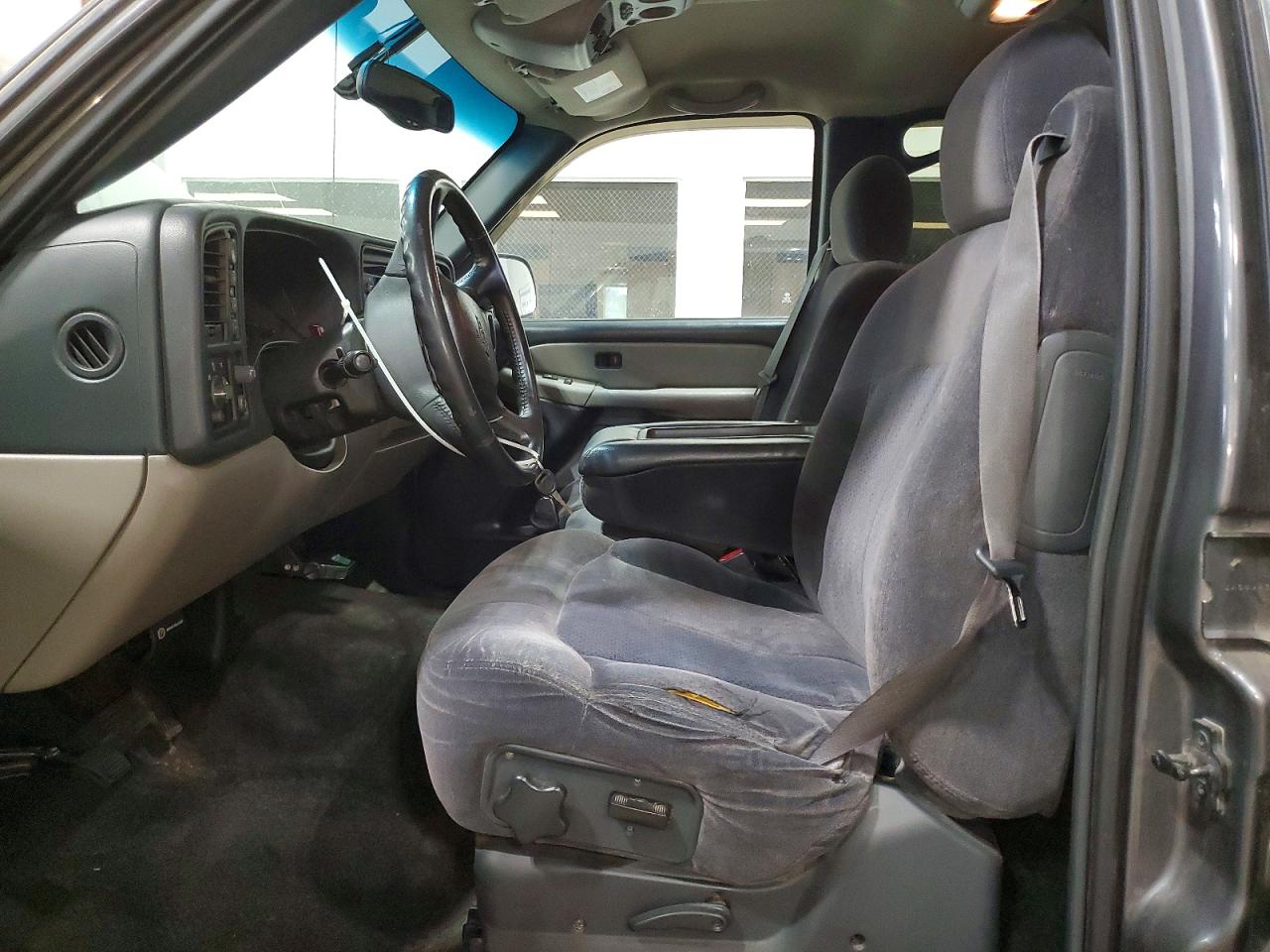 2002 CHEVROLET TAHOE