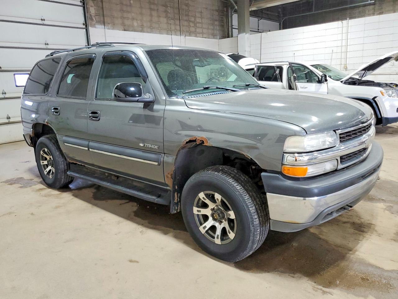 2002 CHEVROLET TAHOE