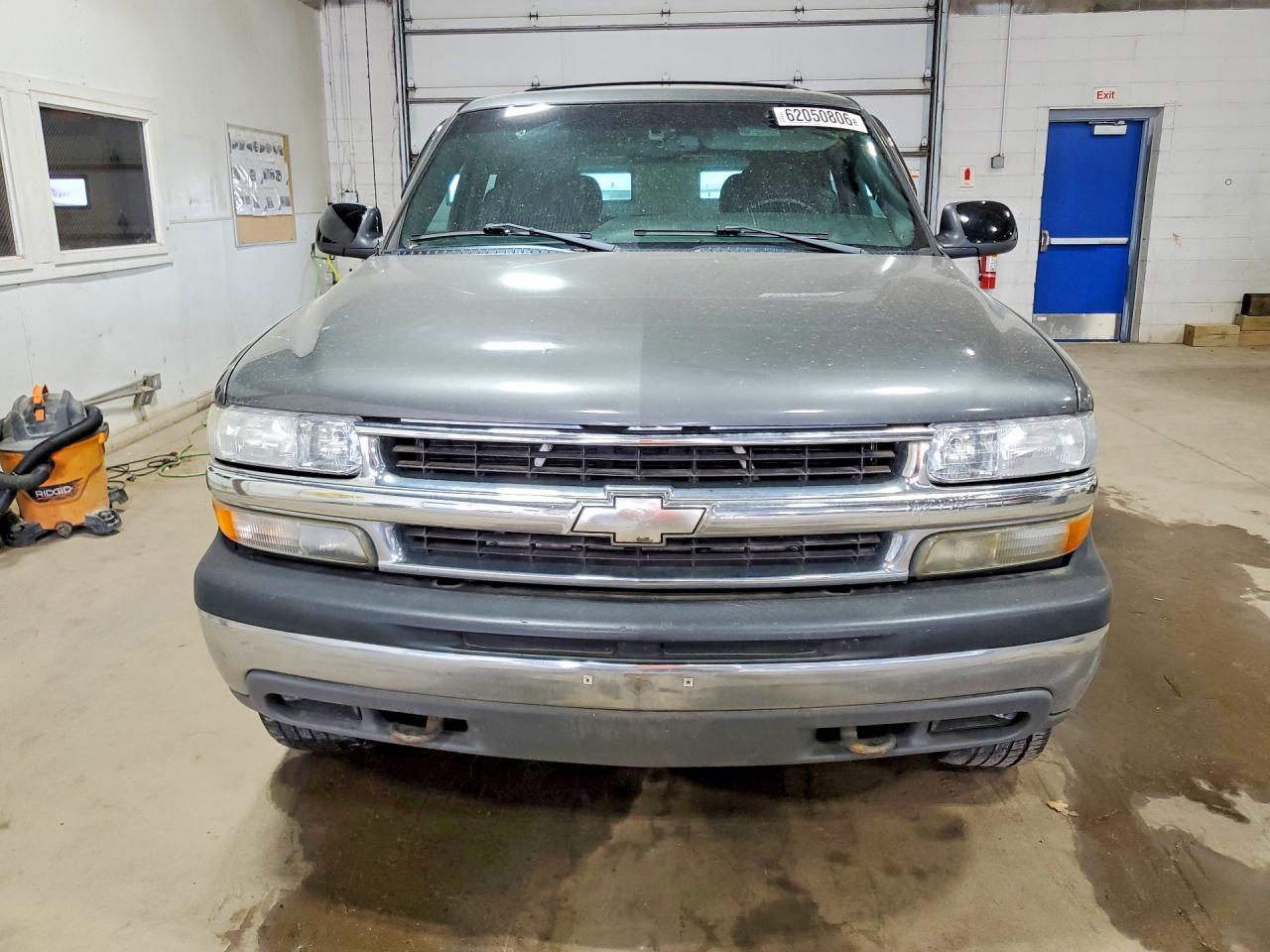 2002 CHEVROLET TAHOE