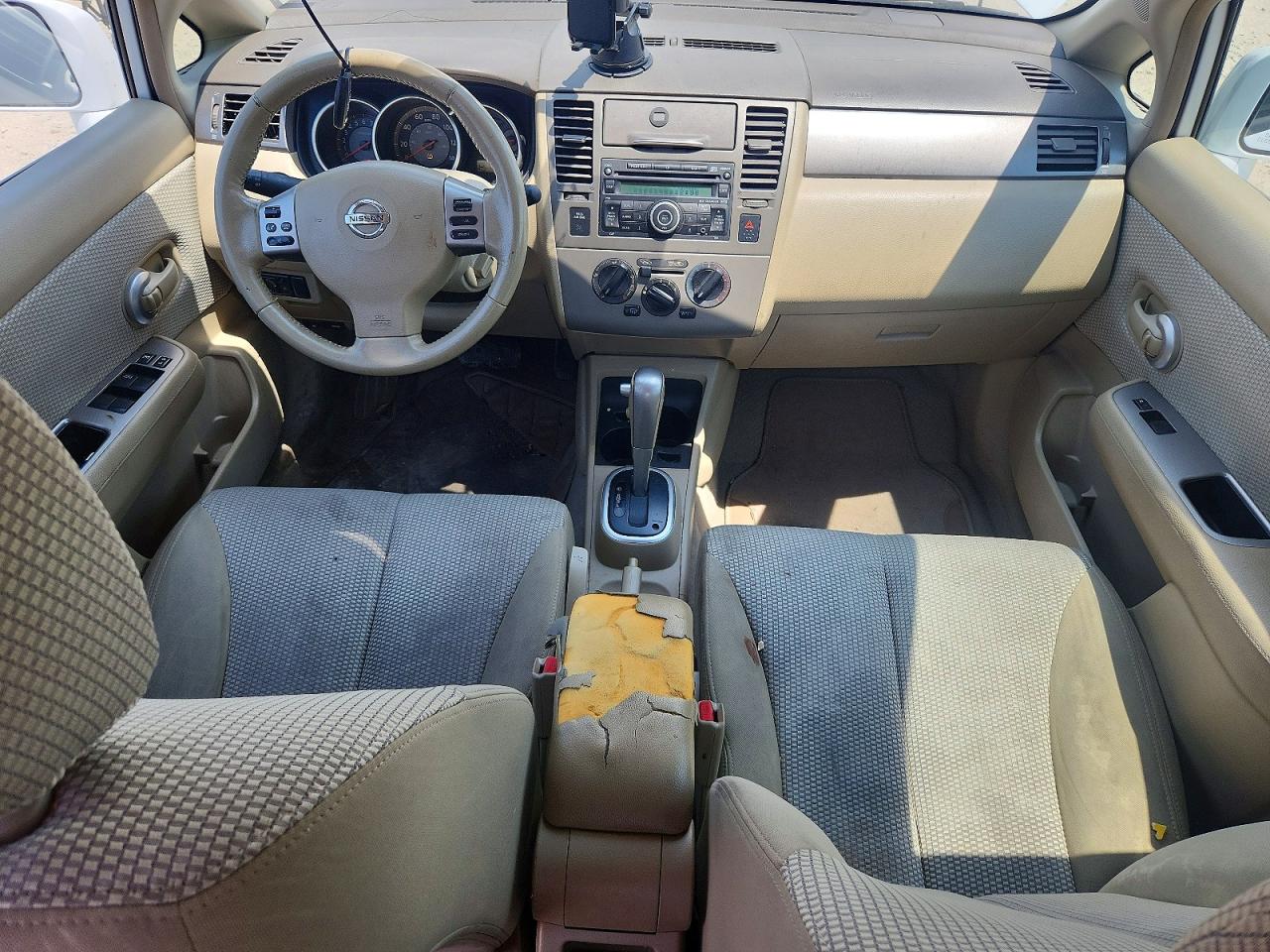 2009 NISSAN VERSA