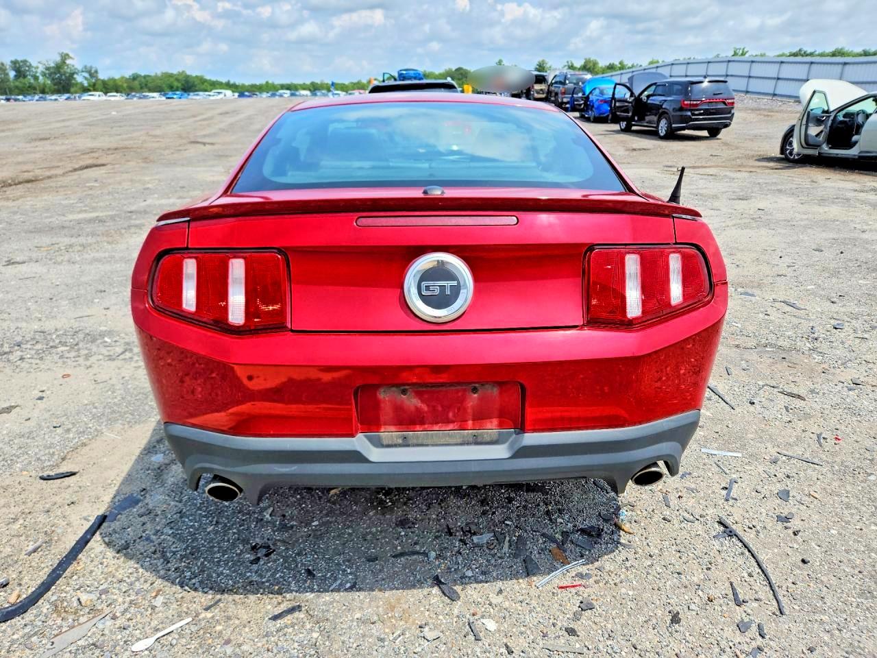 2011 FORD MUSTANG