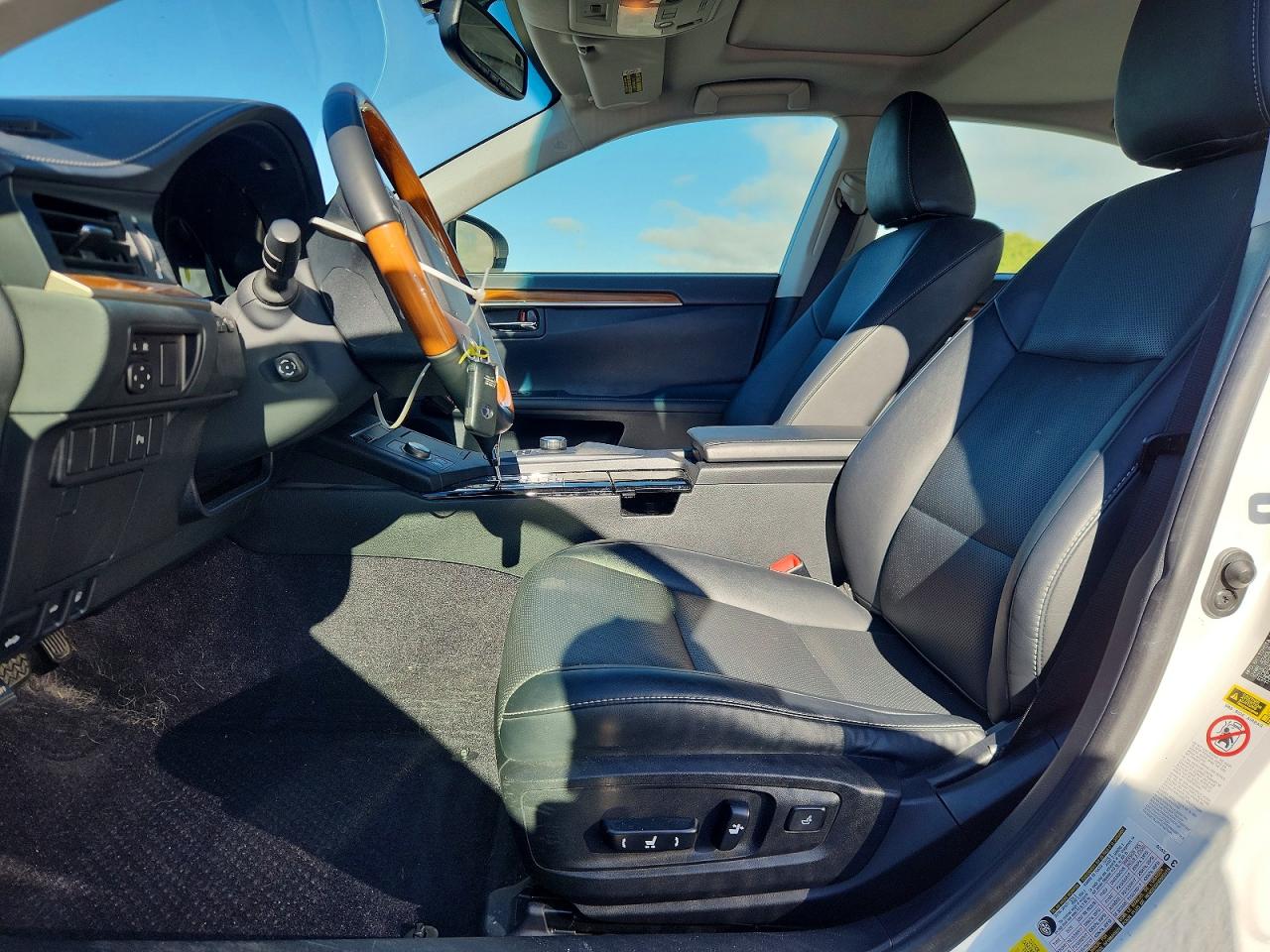 2015 LEXUS ES300